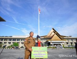 Sosok Rayyan Arkan Dikha, Bocah Penari Tradisi Pacu Jalur Yang Viral Kerena Tren “Aura Farming” di TikTok.