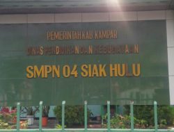 Kepsek SMP Negeri 4 Siak Hulu Bantah Tuduhan Penyimpangan Dana BOS 2019–2024